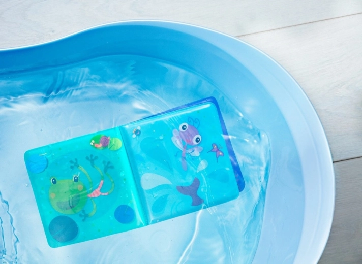 Imágenes ocultas en agua caliente