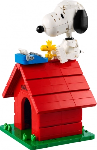Snoopy articulado y más escenas para exponer