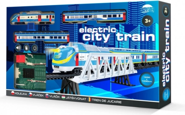 Tren Express con paso a nivel