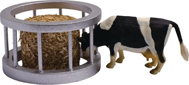 Figura de vaca detallada a escala 1:32