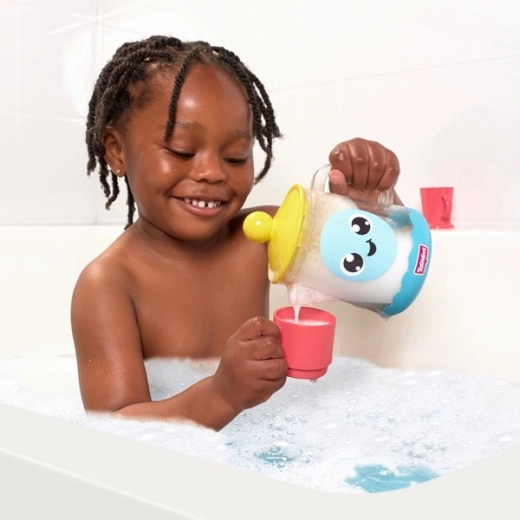 Servicio de té para el baño para un juego creativo