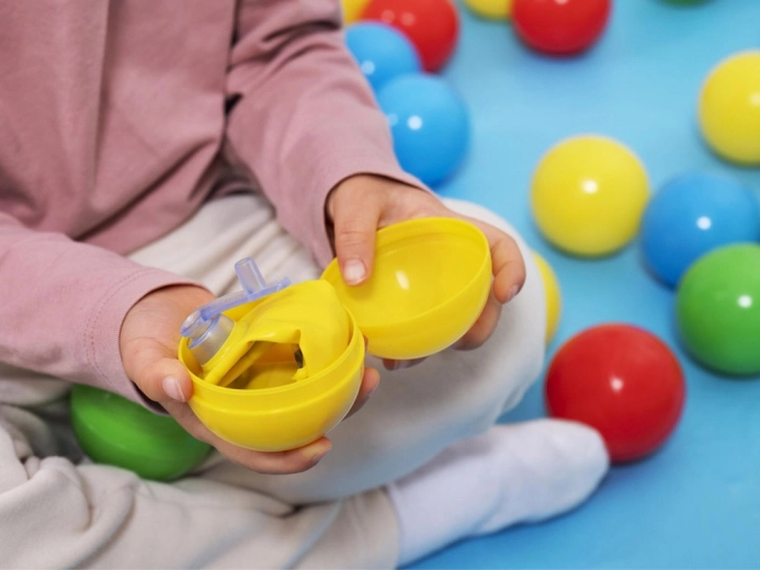 50 pelotas y 4 sorpresas para la exploración sensorial