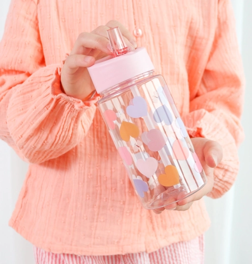 A Little Lovely Company botella infantil para beber corazones