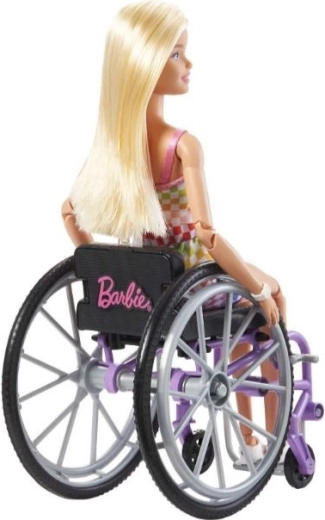 Silla de ruedas realista para un juego auténtico