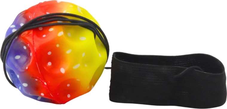 La cuerda elástica hace volver la pelota a la mano