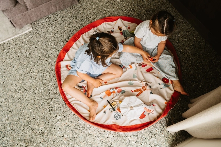 Elegante motivo Circus para la habitación infantil