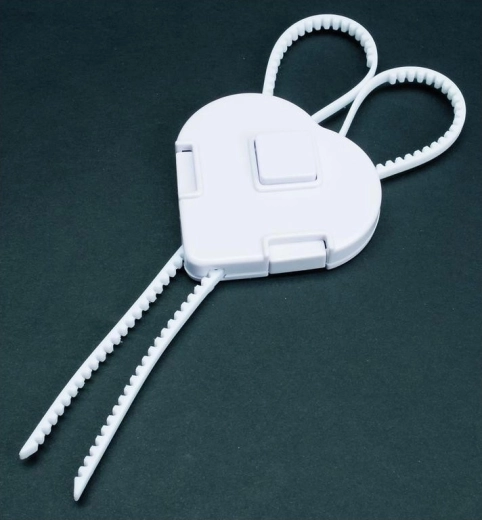 Cierre de seguridad flexible para puertas para niños