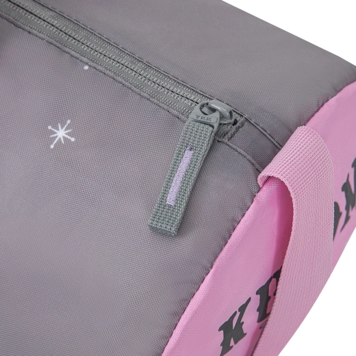 Material reciclado e impermeable con certificación GRS