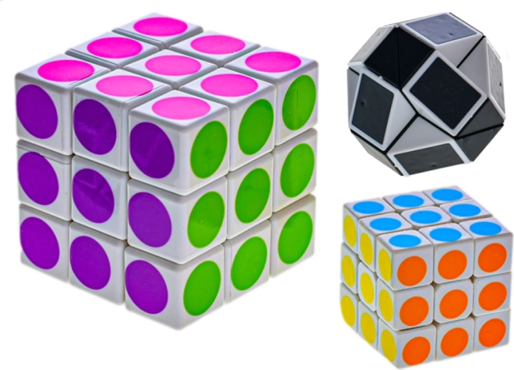 Brain Games set de tres rompecabezas antiestrés (mezcla de colores)