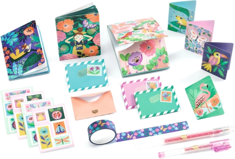 Set creativo con ilustraciones