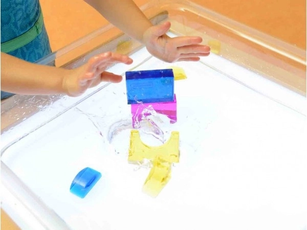 Resistente para juegos con agua y actividades al aire libre