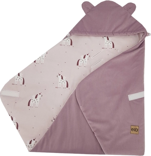 Diseño adorable con orejitas y motivo Unicorn