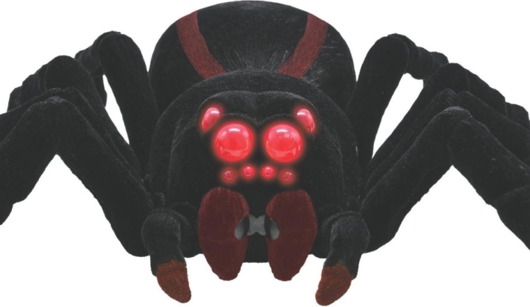 Aspecto realista y ojos luminosos