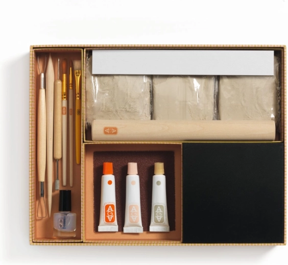 Todo en uno: herramientas, masa y pinturas