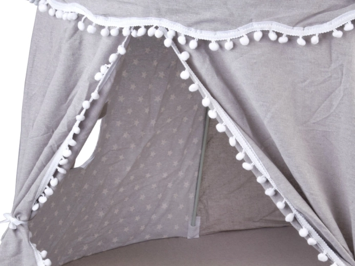 Entrada con cortinas para atar