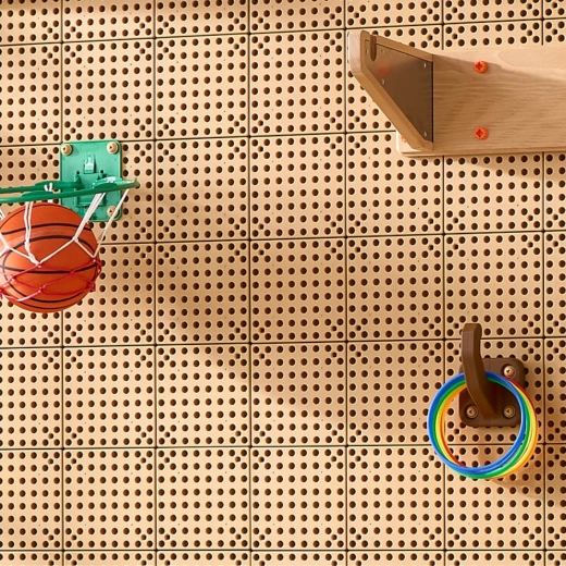 Pared de juego modular con accesorios