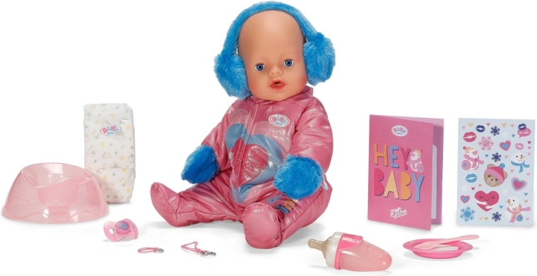 Juego realista de cuidado del bebé
