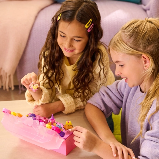 Pista de baile y alitas para la fiesta