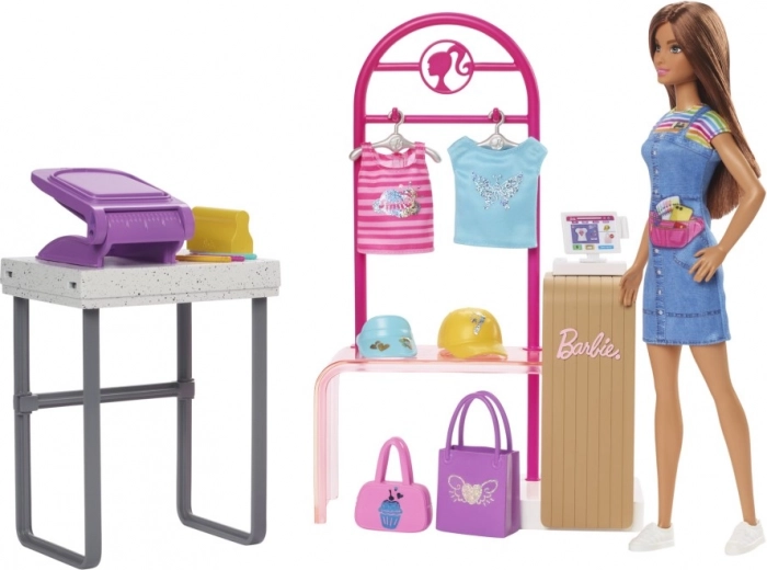 Boutique con perchero y caja