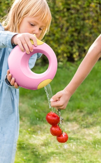 Quut set de jardín para niños con balón, regadera, rastrillos y pala amarillo y rosa