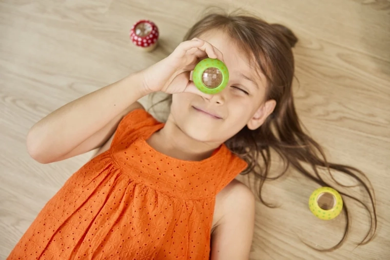 Fácil de sujetar y jugar para niños a partir de 18 meses