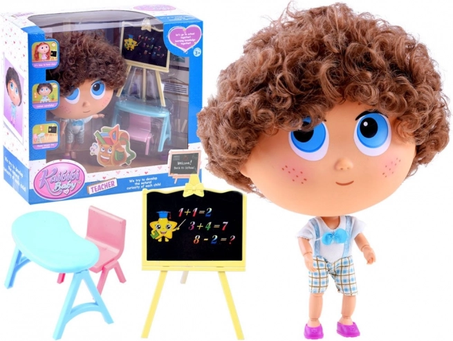 Muñeco profesor Tymek – set escolar con pizarra y mesa