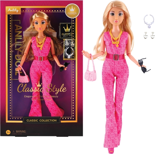 Muñeca de mano con vestido rosa