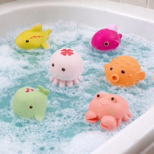 Flotan en el agua y hacen que el baño sea divertido