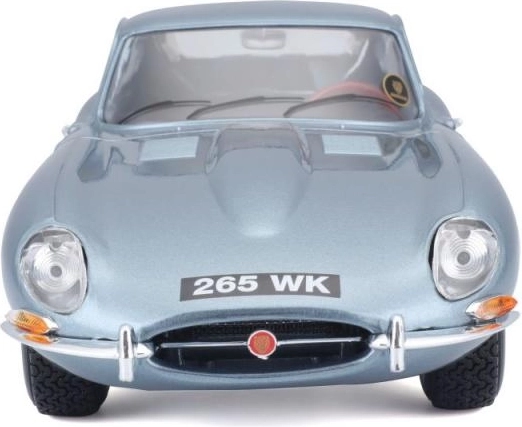 Atractiva pintura metalizada azul plateado