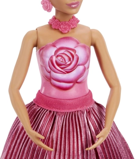 Conjunto floral detallado y accesorios