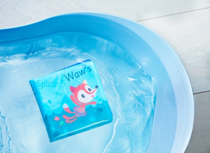 Práctico libro para la bañera