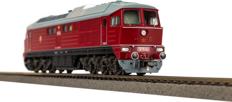 Detalles fieles de la locomotora ČSD