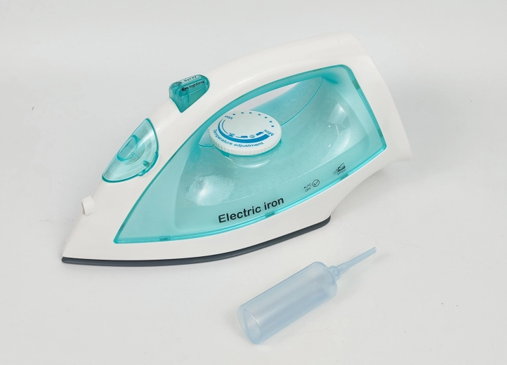 Plancha infantil con vapor y efectos 22 cm