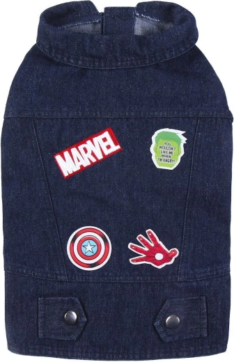 Parches Marvel y aspecto vaquero