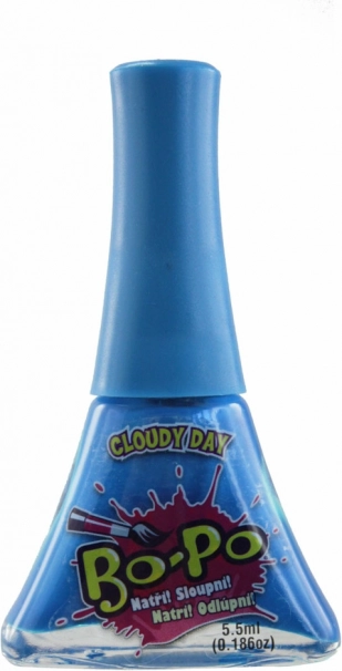 Esmalte de uñas BO-PO marca azul Cloudy day