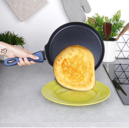 Capa antiadherente con diamante para un volteo fácil