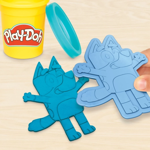 Personajes Bluey y Bingo con un par de estampados