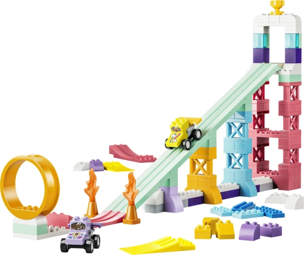 Tres pistas de carreras en un solo set de construcción