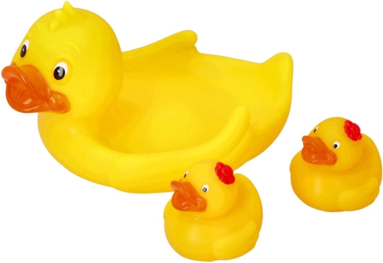 Tres patitos para divertirse en el agua