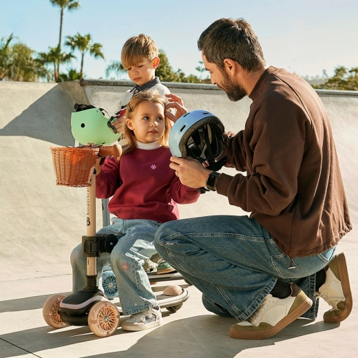 2 en 1: correpasillos con asiento y patinete
