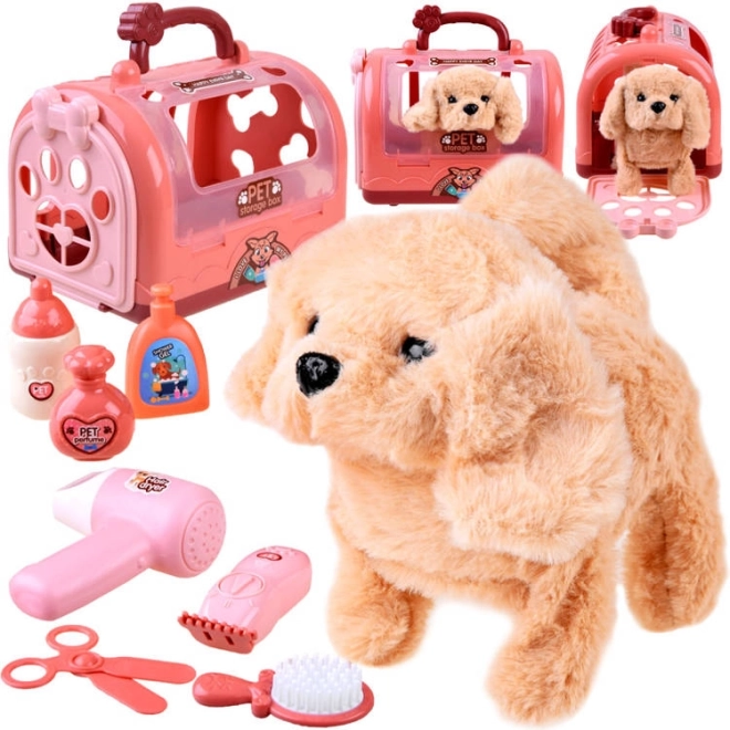 Perrito de peluche interactivo en set SPA con caja de transporte