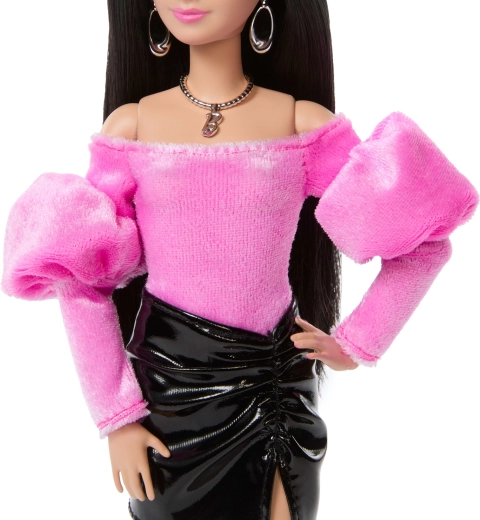 Lujoso conjunto rosa y negro