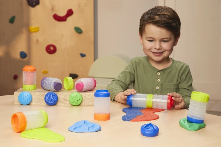 Juego creativo con las manos