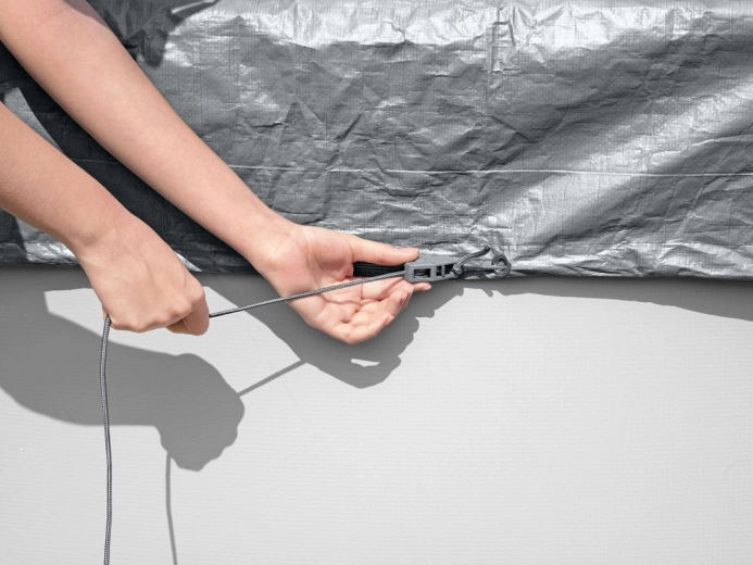 Fijación a prueba de viento y ajuste ceñido