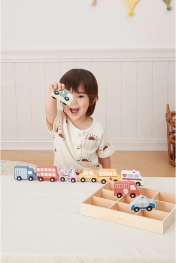 Juego creativo para pequeños conductores