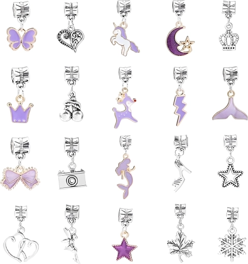 Amplio set de colgantes y motivos tipo charms