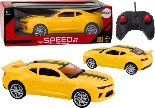 Coche deportivo teledirigido 1:16 amarillo