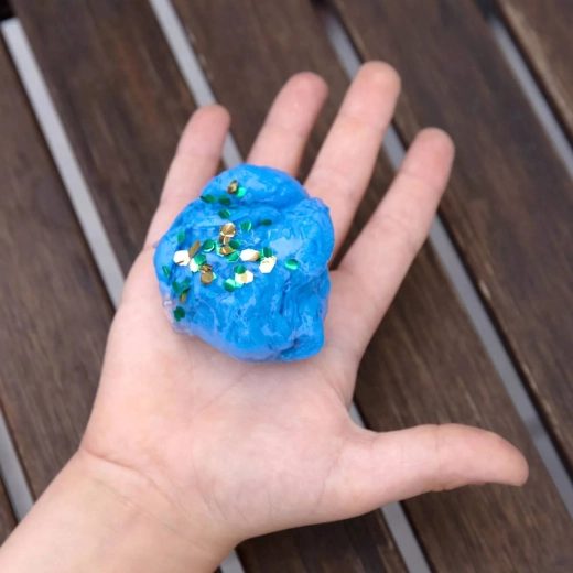 Decoraciones brillantes y divertidas