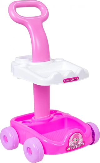 Carrito estable con ruedas y espacio de almacenamiento