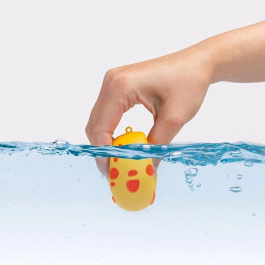 Diversión acuática con un refrescante chapuzón